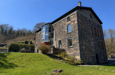 Extérieur Oustal Vue d'ensemble