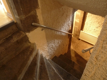 Escalier en Pierre de Volvic